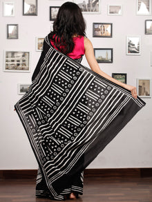 Black White Hand Block Printed Cotton Mul Saree - S031703482