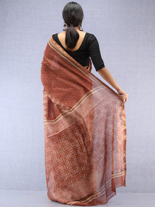 Light Brown Ivory Maheshwari Silk Hand Block Printed Saree With Zari Border - S031704481