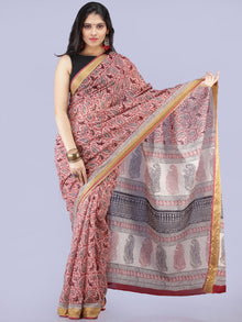 White Red Black Printed Maheshwari Cotton Saree - S031704271