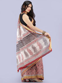 White Red Black Printed Maheshwari Cotton Saree - S031704271