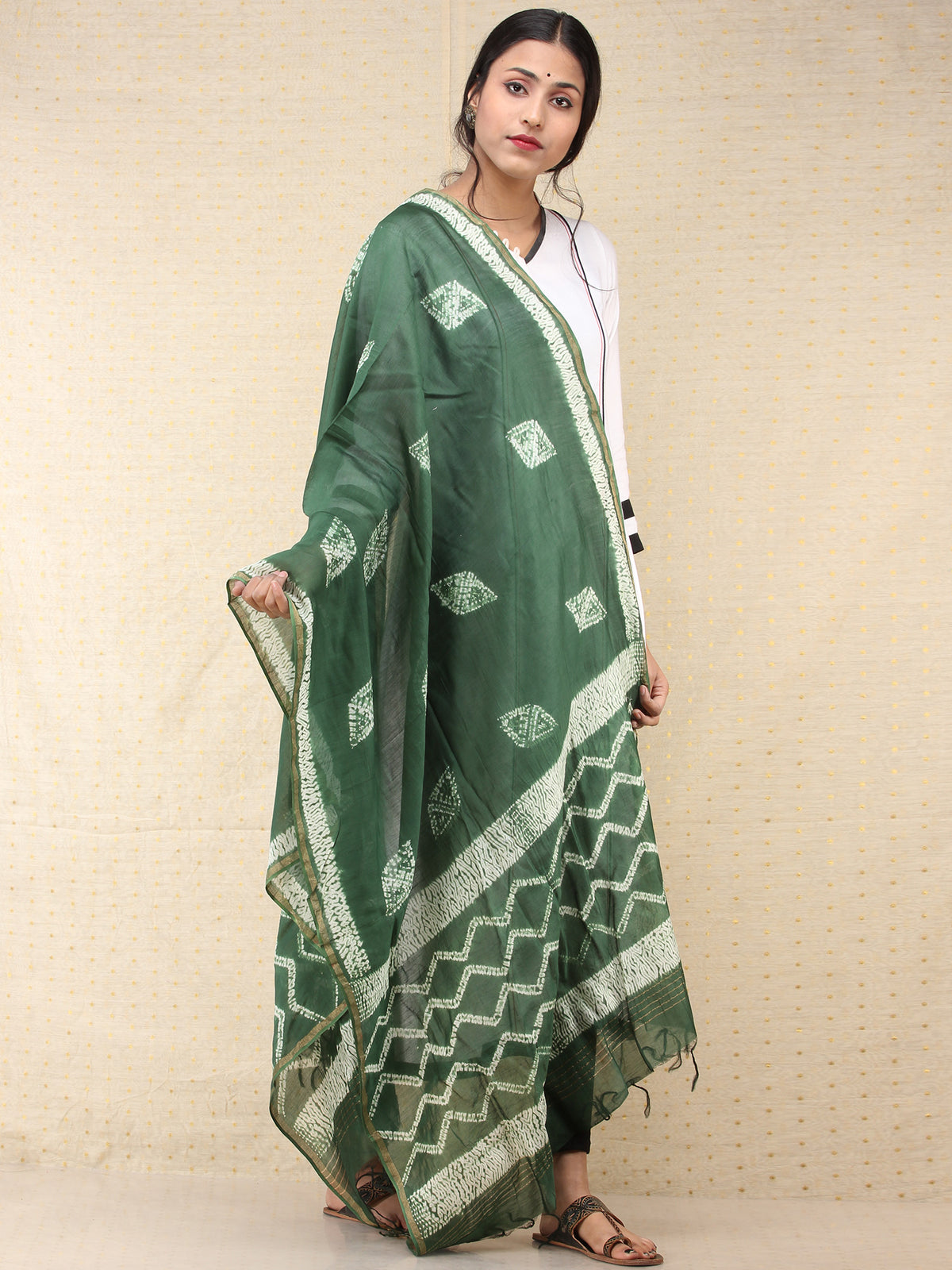 Green White Chanderi Shibori Hand Block Printed Dupatta - D04170728