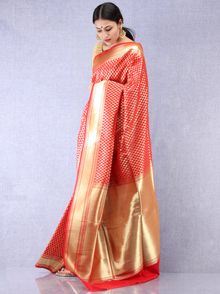Banarasee Chanderi Silk Paisley Saree With Zari Border - Red & Gold - S031704349