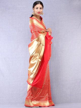Banarasee Chanderi Silk Paisley Saree With Zari Border - Red & Gold - S031704349