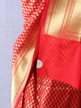 Banarasee Chanderi Silk Paisley Saree With Zari Border - Red & Gold - S031704349