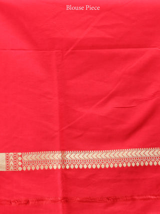Banarasee Chanderi Silk Paisley Saree With Zari Border - Red & Gold - S031704349