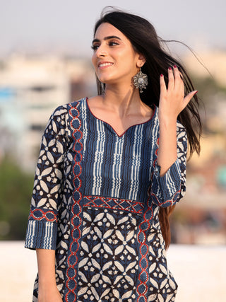 Bahaar Faryal - Set of Kurta Pants & Dupatta - KS60W2461D