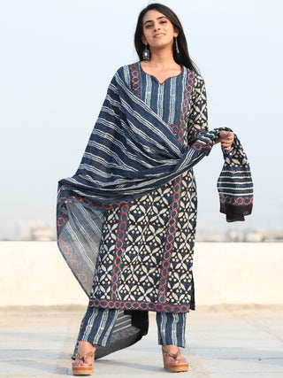 Bahaar Faryal - Set of Kurta Pants & Dupatta - KS60W2461D