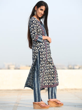 Bahaar Faryal - Set of Kurta Pants & Dupatta - KS60W2461D