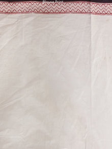 White Red Black Printed Maheshwari Cotton Saree - S031704281