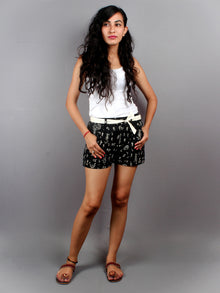 Black Hand Block Printed Shorts With Belt -S5296029