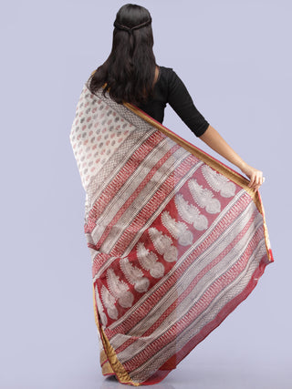 White Red Black Bagh Printed Maheshwari Cotton Saree - S031704282