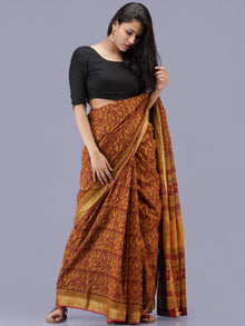 Mustard Maroon Bagh Printed Maheshwari Cotton Saree - S031704218