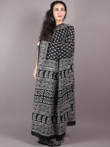 Black White Cotton Hand Block Bagru Printed Saree - S03170271