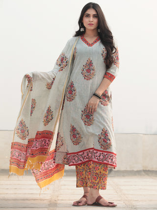 Jashn Nazira - Set of Kurta Pants & Dupatta - KS54D2359D