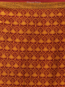 Mustard Maroon Bagh Printed Maheshwari Cotton Saree - S031704238
