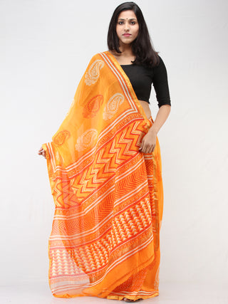 Yellow Red White Maheshwari Silk Hand Block Printed Saree With Zari Border - S031704458