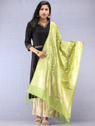 Banarasi Kanni Dupatta With Zari Work - Parrot Green & Gold - D04170866