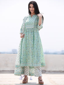 Jashn Ambar - Set of AnarKali Kurta Pants & Dupatta - KS57H2499D