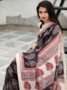 Black Beige Maroon Bagh Hand Block Printed Maheswari Silk Saree - S031703823
