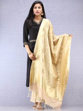 Banarasi Kanni Silk Dupatta With Zari Work - Ivory & Gold - D04170869