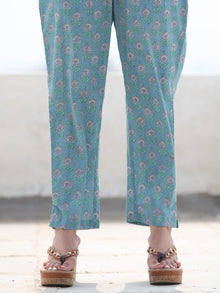 Jashn Nahiza - Set of Kurta Pants & Dupatta - KS61B2500D