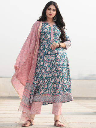 Jashn Nayab - Set of Kurta Pants & Dupatta - KS57B2361D