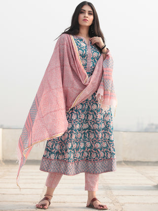 Jashn Nayab - Set of Kurta Pants & Dupatta - KS57B2361D