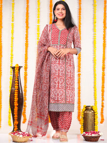 Utsav Sajoon - Set of Kurta Salwar Pants & Kota Doria Dupatta - KS03C2569D