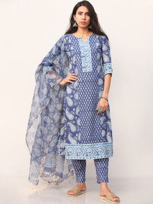 Ambar Nayab Set Of Kurta Pant Dupatta