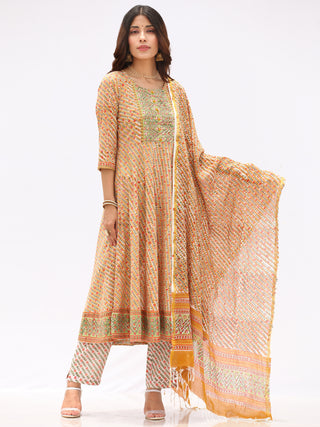 Fiza Sukoon Set Of Flared Kurta Pants Dupatta