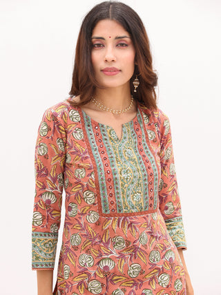 Fiza Saima Set Of Kurta Pant Dupatta