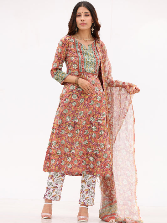 Fiza Saima Set Of Kurta Pant Dupatta