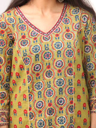 Sanjh Prerna Set Of Kurta Pant Dupatta