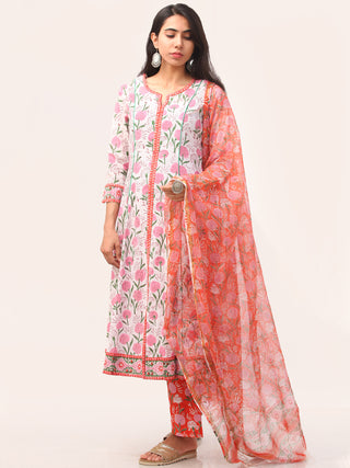 Fiza Tareef Set Of Anarkali Pant Dupatta