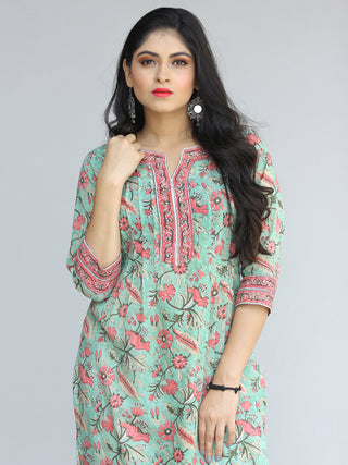 Jashn Ada - Set of Kurta Pants & Dupatta - KS46C2187D