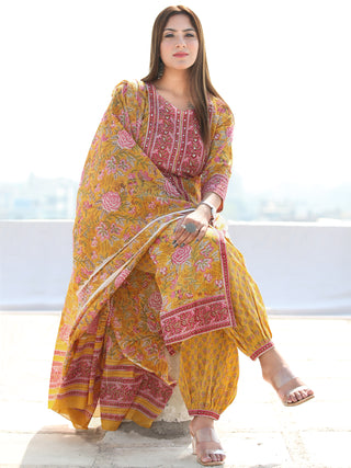 Utsav Saiara - Kurta Salwar Pants & Dupatta  - KS78C2578D