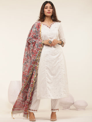 Gulmarg Naina Set Of Kurta Pant Dupatta