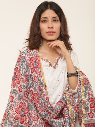Gulmarg Naina Set Of Kurta Pant Dupatta