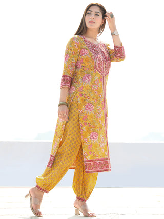Utsav Saiara - Kurta Salwar Pants & Dupatta  - KS78C2578D