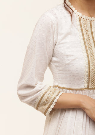 Gulmarg Saima Set Of Kurta Pants Dupatta