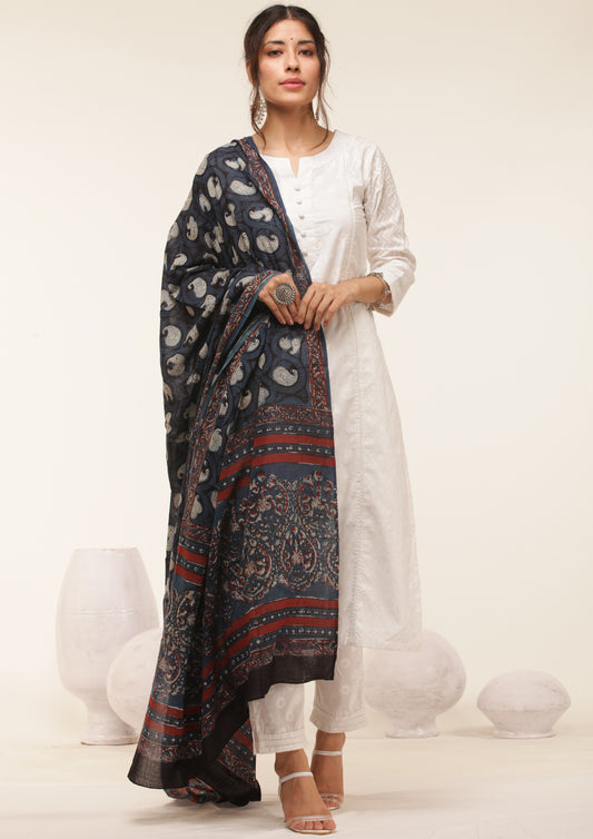 Gulmarg Andaz Set Of Kurta Pants Dupatta