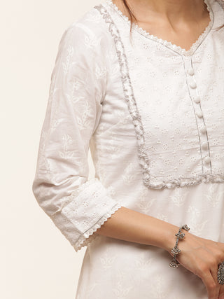 Gulmarg Rivaaj Set Of Kurta Pants Dupatta