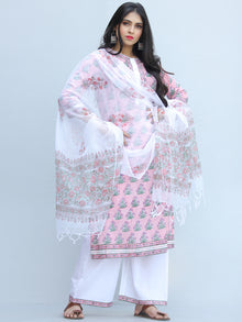Jashn Saaima - Set of Kurta Pants & Dupatta - KS74A2213D