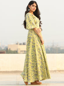 Gulzar Johi - Urave Cut Long Dress With Deep Back - D461F2286
