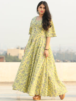 Gulzar Johi - Urave Cut Long Dress With Deep Back - D461F2286