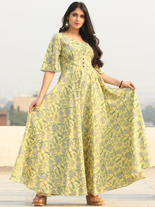 Gulzar Johi - Urave Cut Long Dress With Deep Back - D461F2286