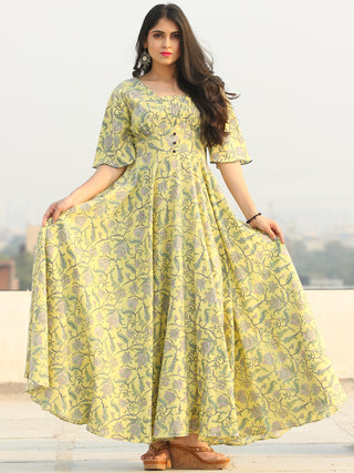 Gulzar Johi - Urave Cut Long Dress With Deep Back - D461F2286