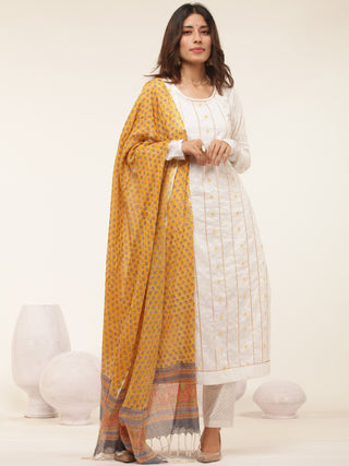 Gulmarg Charvi Set Of Kurta Pant Dupatta
