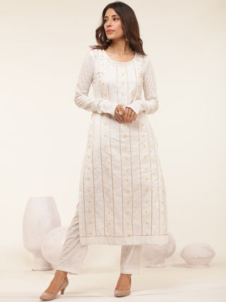 Gulmarg Chavi Kurta