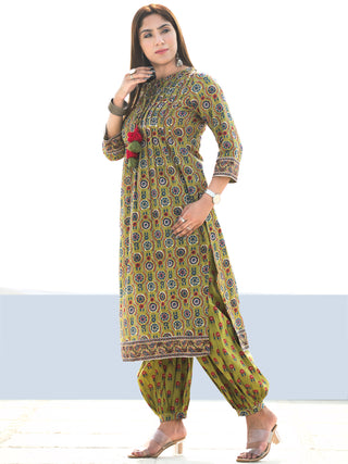 Utsav Nayab - Kurta Salwar Pants & Dupatta - KS39A2571D